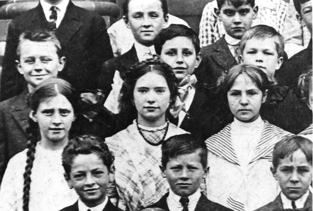 Margaret Mitchell and classmates in a class photograph at the Tenth Street School in Atlanta, Georgia. Atlanta History Photograph Collection, Kenan Research Center at Atlanta History Center