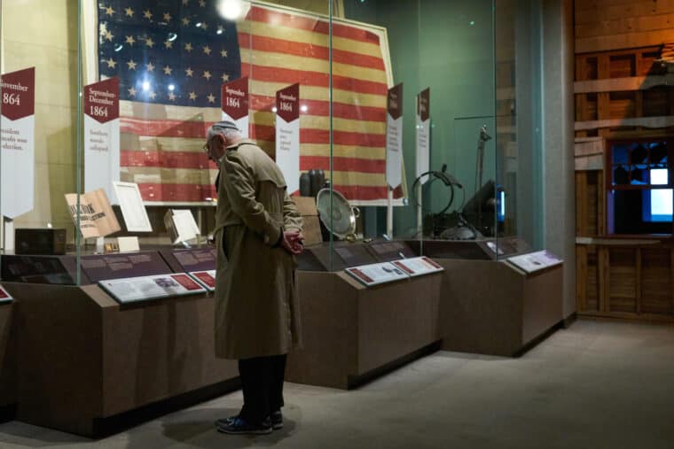 On looker at Turning Point: The American Civil War